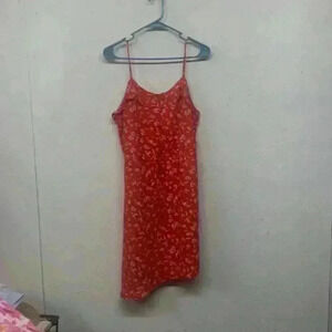 Clair dress one side I s longer than other